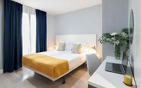 8Rooms Madrid, Smart Self Check-In Rooms